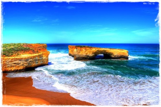 London Bridge - Great Ocean Road, Australia
